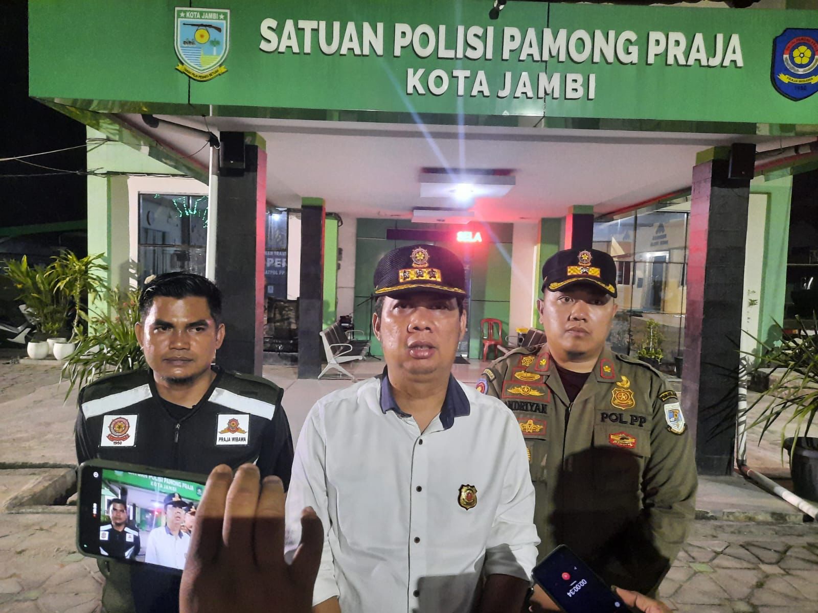 Pucuk Tiba-tiba Sepi saat Razia Satpol PP