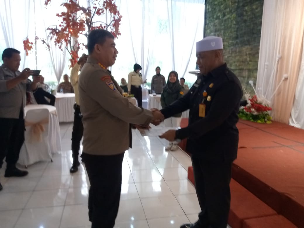 Sahabudin, Satpam Senior Jambi, Terima Anugerah di HUT Satpam ke-44