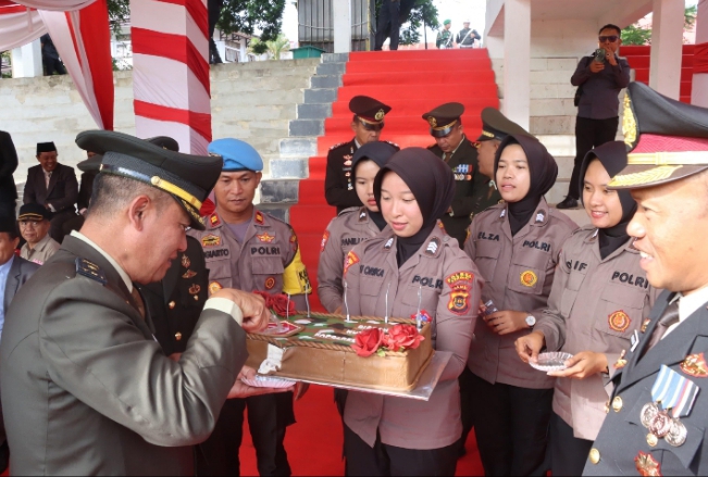 Kapolres Kerinci Hadiri Upacara HUT TNI ke-79 di Sungai Penuh