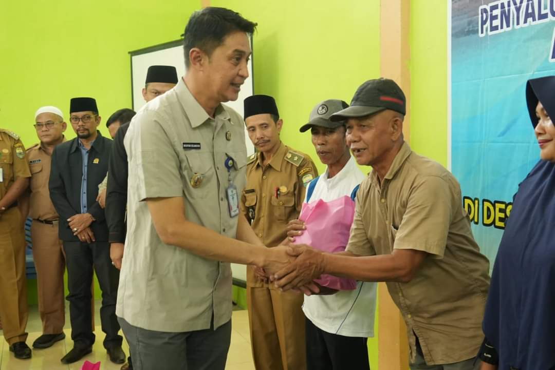 Pemkab Muaro Jambi Salurkan 1.000 Paket Sembako untuk Ringankan Beban Masyarakat